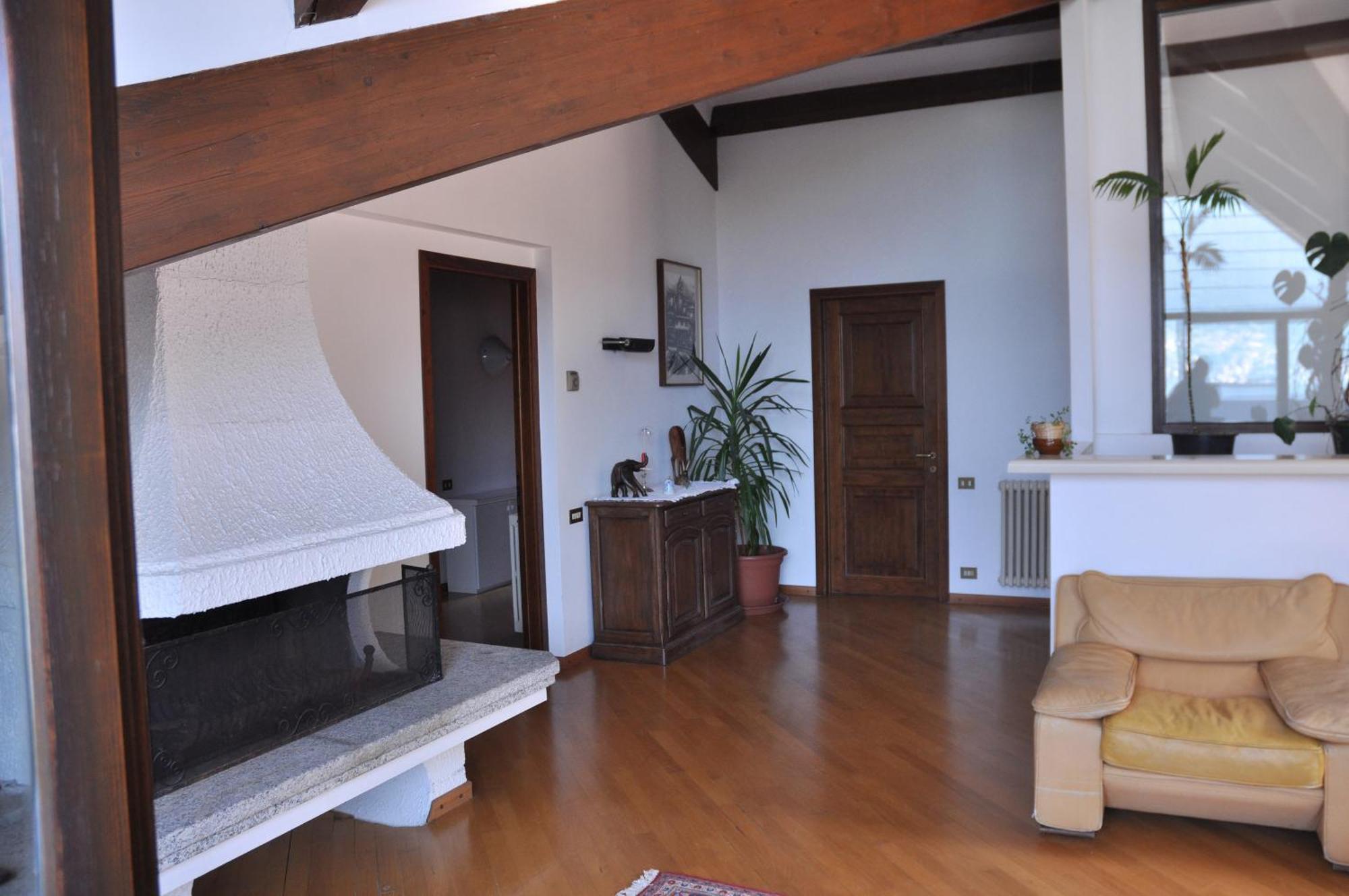 Hotel Ristorante Vapore Faggeto Lario Camera foto